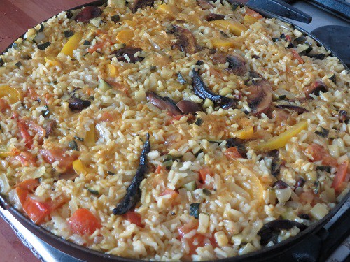 Classic Vegan Paella Recipe – Delicious and Filling Meal For A Family